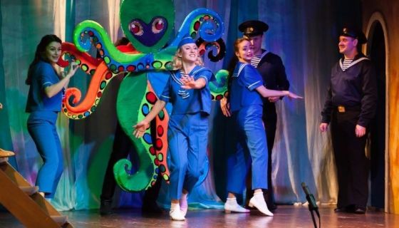 Спектакль «Про море Чёрное и акацию белую»