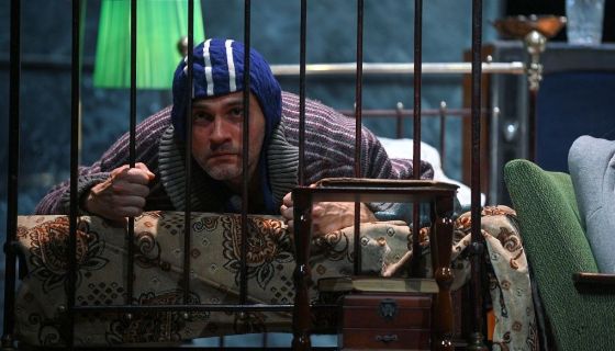 Спектакль «Похороните меня за плинтусом»