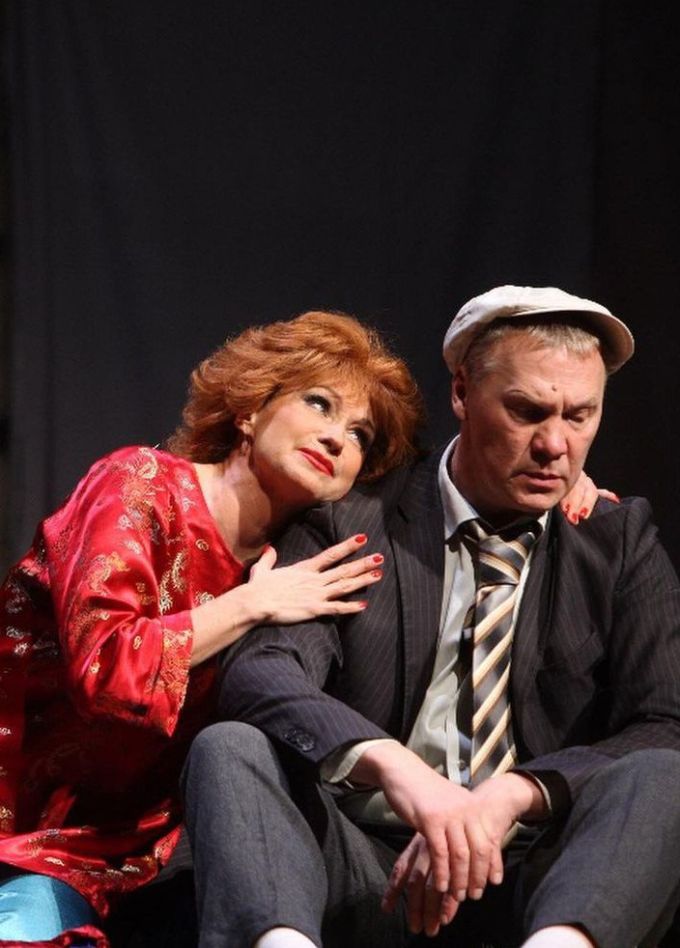 Спектакль «Любовь и голуби»