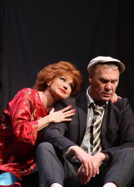 Спектакль «Любовь и голуби»