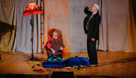 Спектакль «Любовь и голуби»